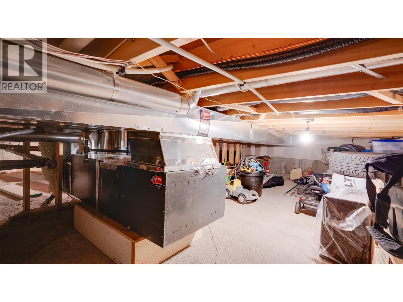 671 24 Street Ne Unit# 3, Salmon Arm, BC - Indoor Photo Showing Basement