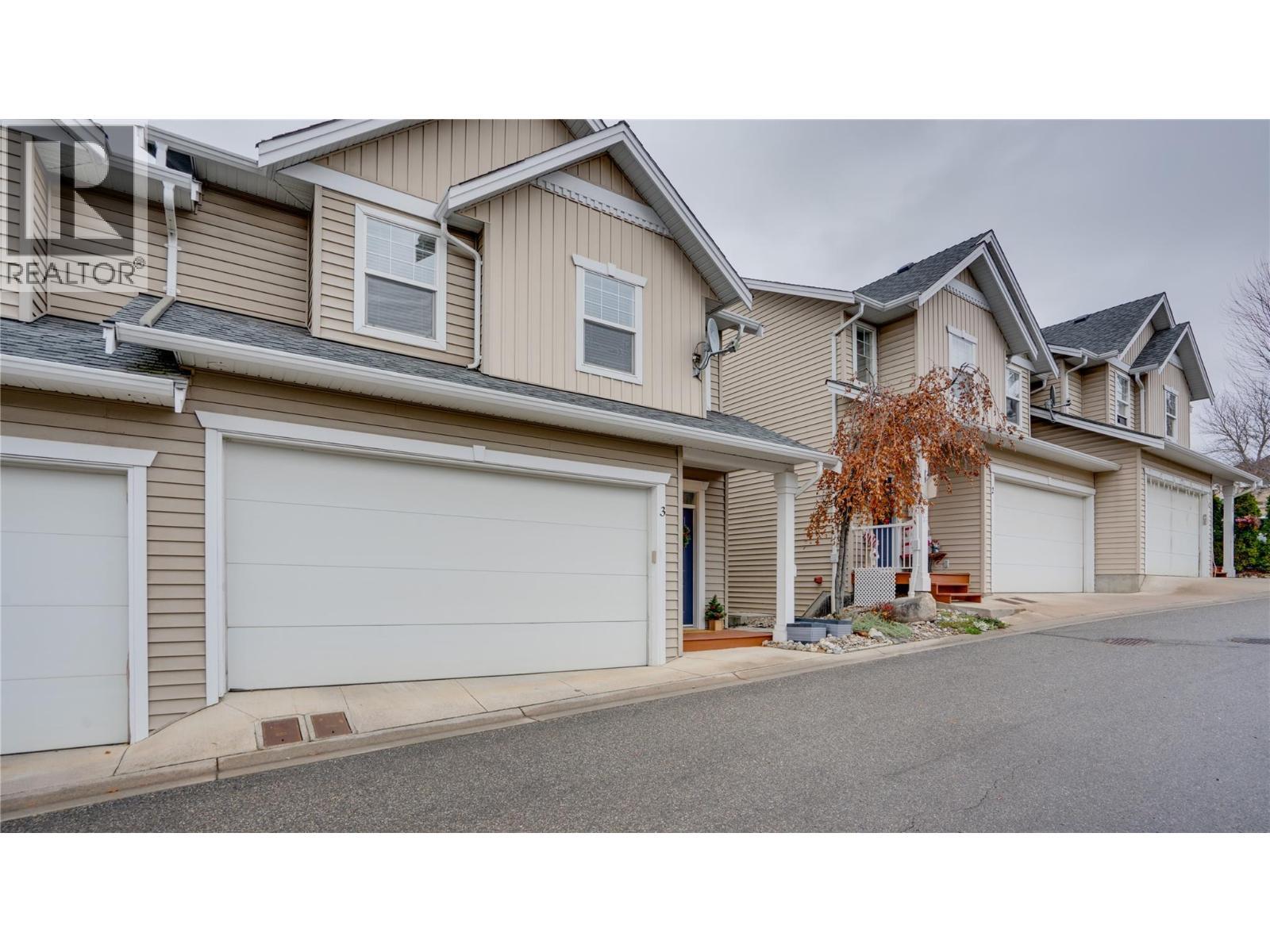 671 24 Street Ne Unit# 3, Salmon Arm, BC - Outdoor With Facade