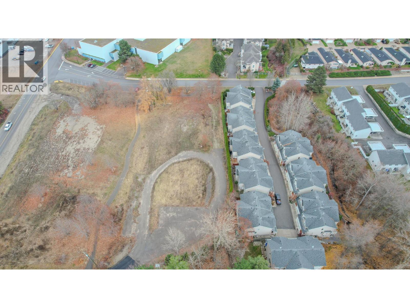 671 24 Street Ne Unit# 3, Salmon Arm, BC - Outdoor With View