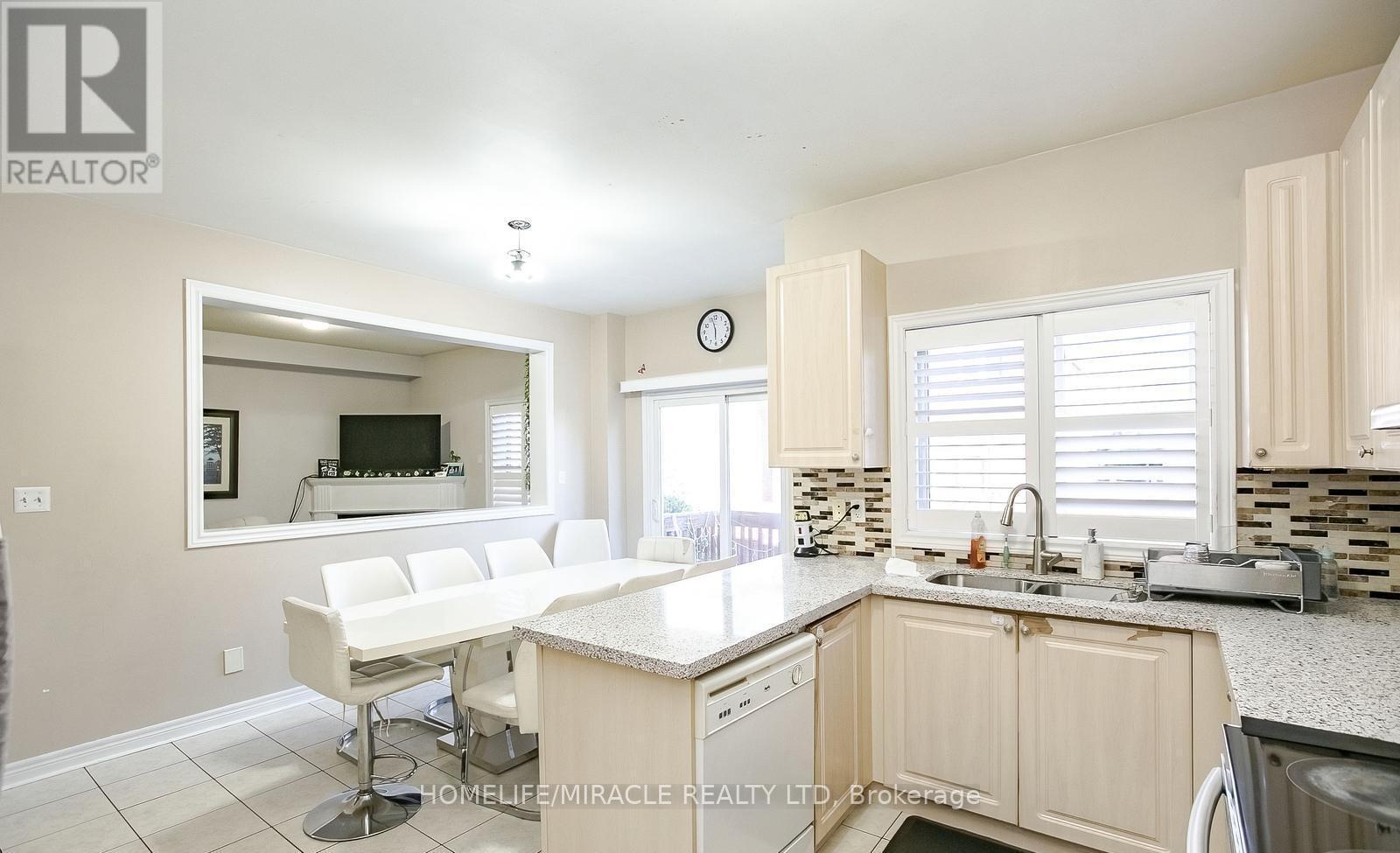 20 Oblate Crescent, Brampton, ON - Indoor