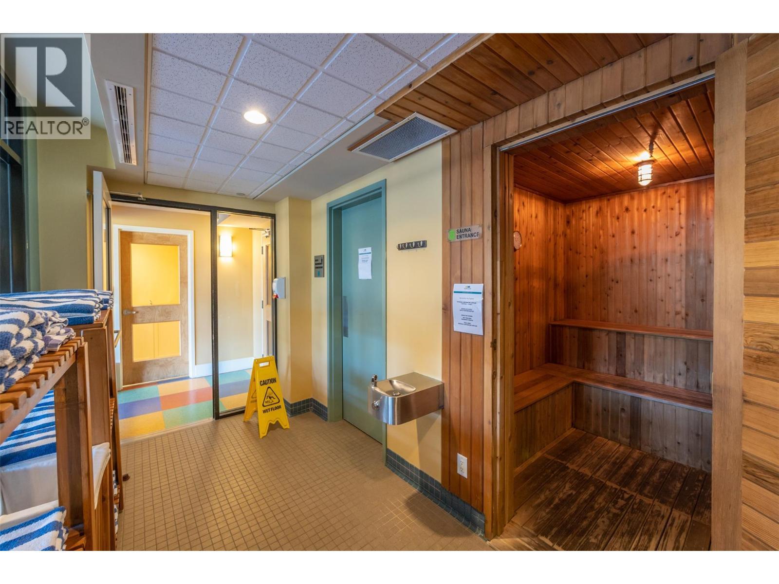 13011 Lakeshore Drive Unit# 105, Summerland, BC - Indoor Photo Showing Other Room