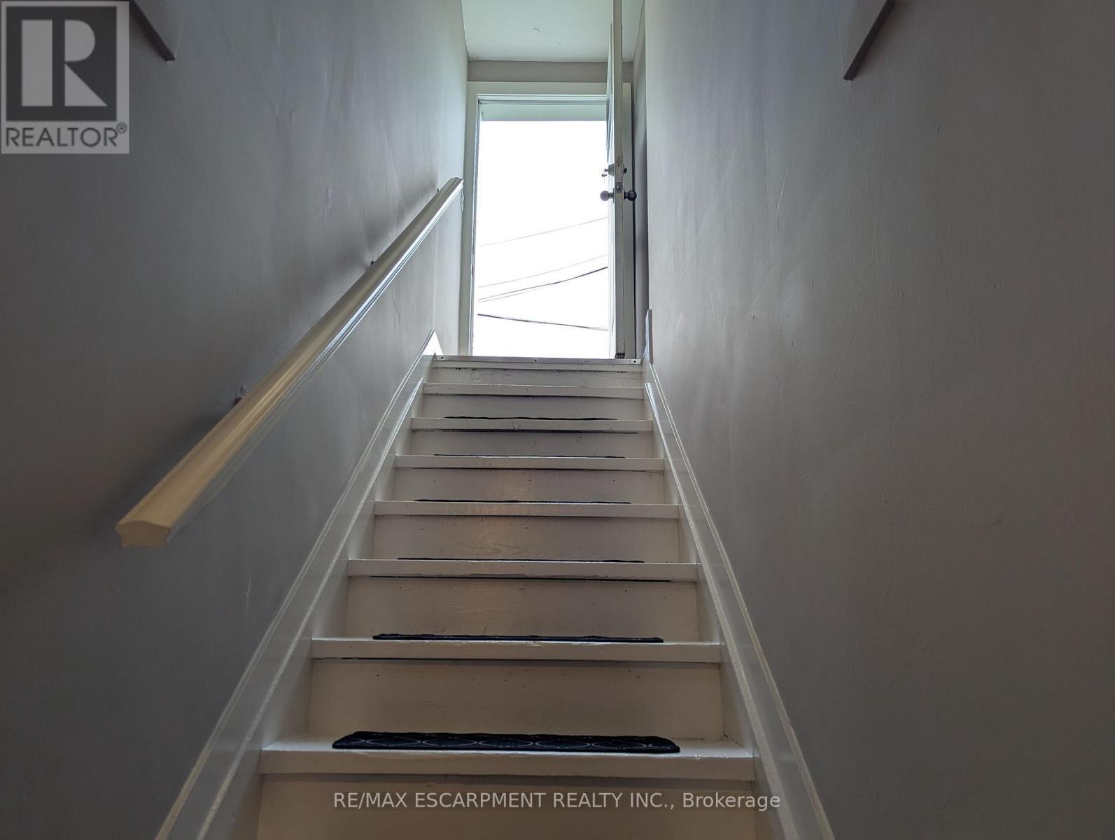 5 - Rm1 - 63 Pelham Road, St. Catharines, ON - Indoor Photo Showing Other Room