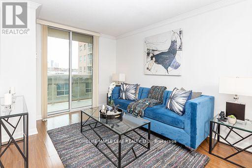 407 - 323 Richmond Street E, Toronto, ON - Indoor Photo Showing Living Room