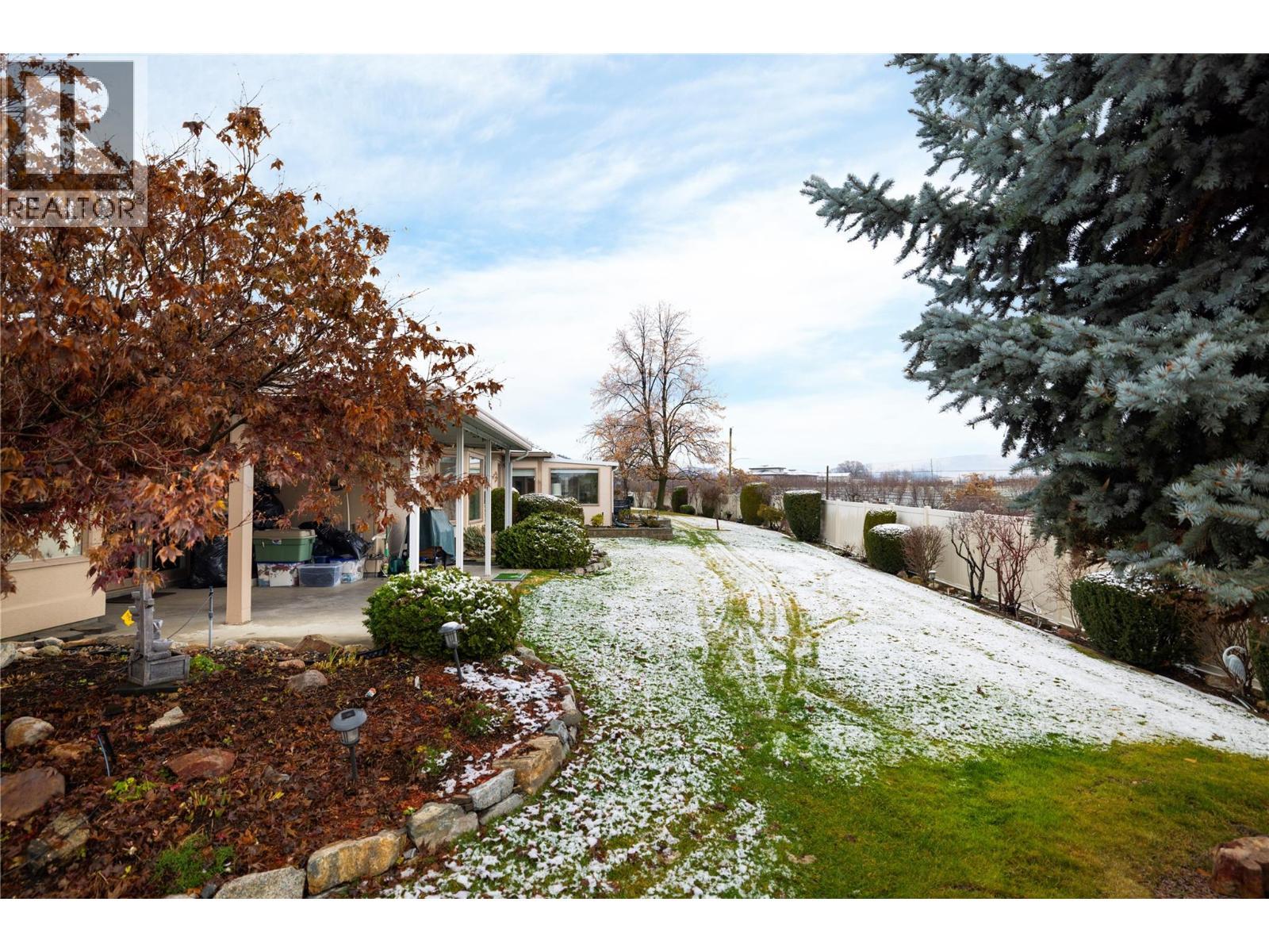 595 Yates Road Unit# 61, Kelowna, BC - Outdoor