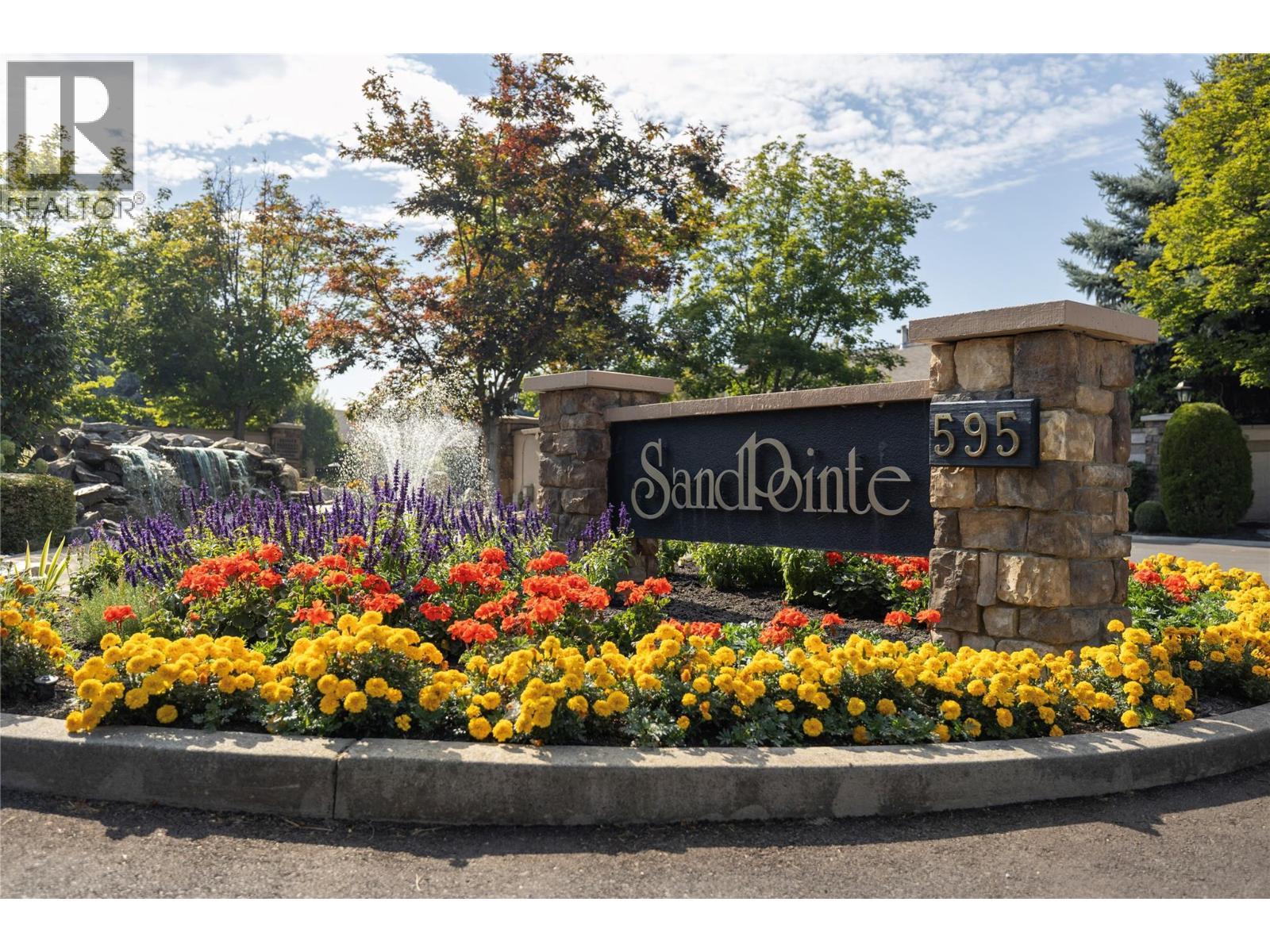 595 Yates Road Unit# 61, Kelowna, BC - Outdoor