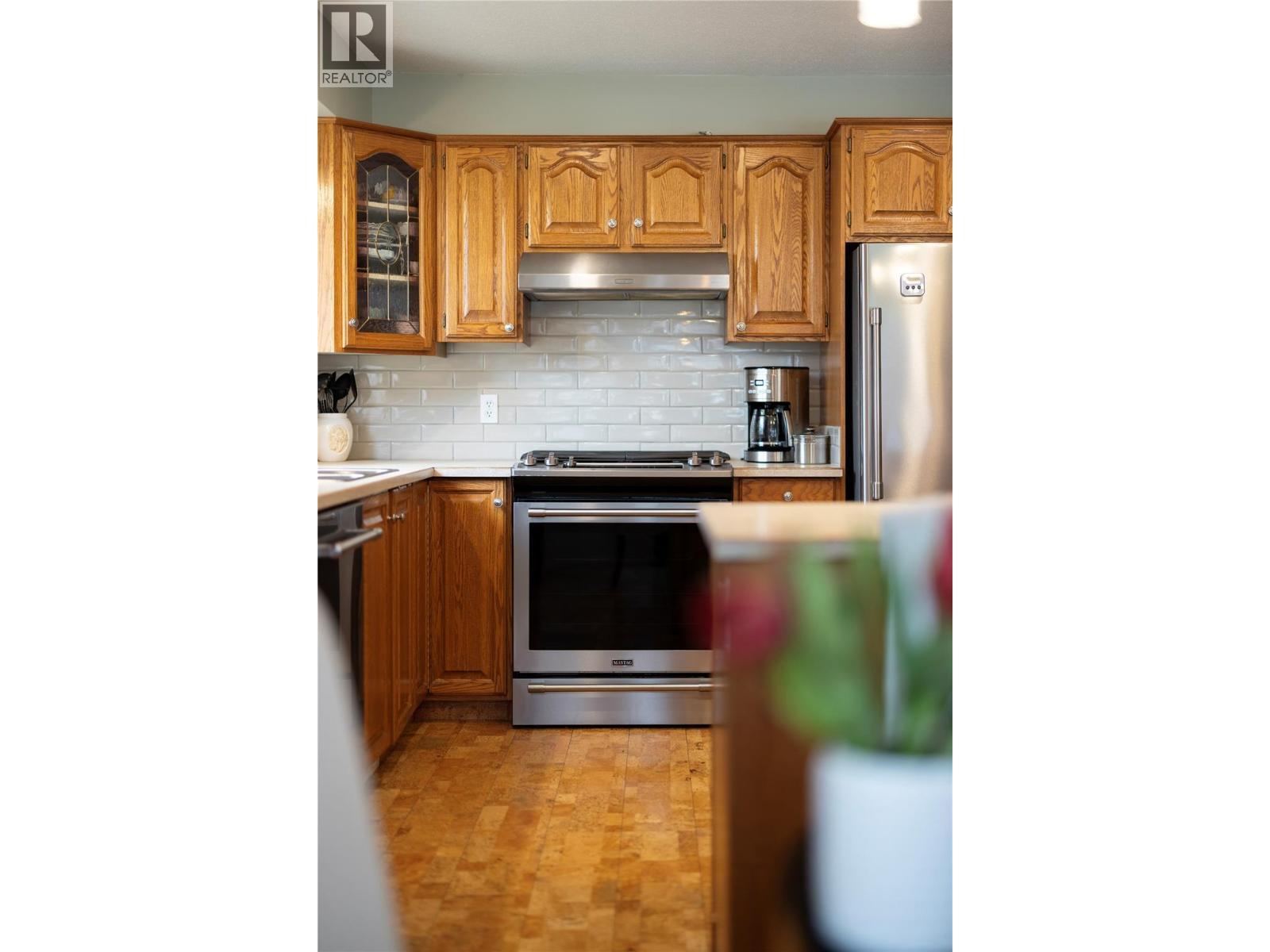 595 Yates Road Unit# 61, Kelowna, BC - Indoor Photo Showing Kitchen