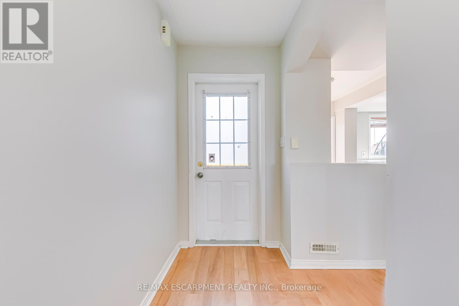 63 - 1489 Heritage Way, Oakville, ON - Indoor Photo Showing Other Room