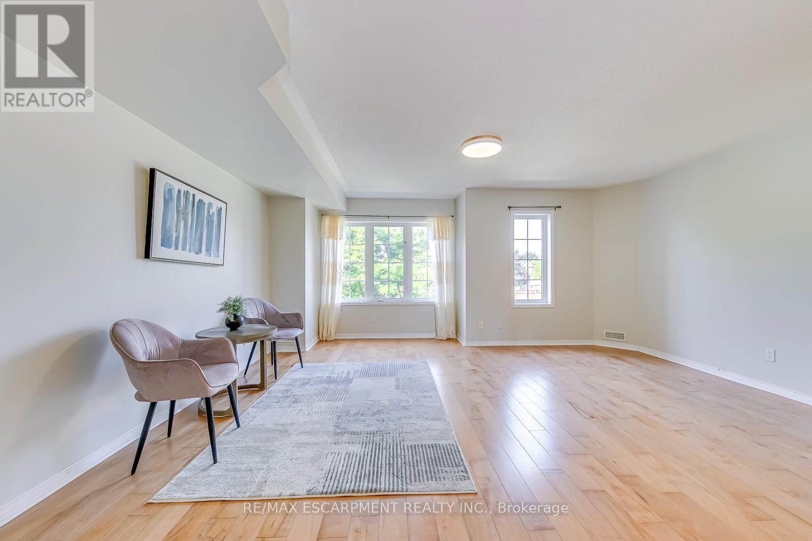 63 - 1489 Heritage Way, Oakville, ON - Indoor Photo Showing Other Room