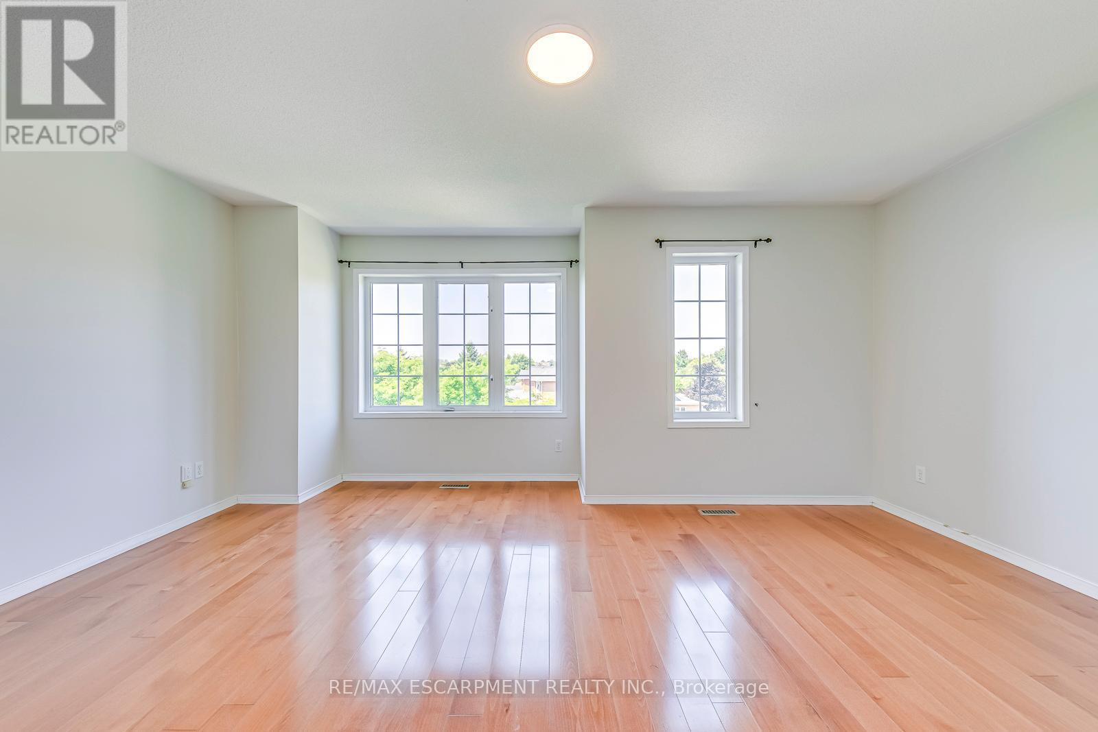 63 - 1489 Heritage Way, Oakville, ON - Indoor Photo Showing Other Room