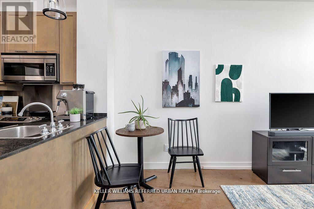 618 - 155 Dalhousie Street, Toronto, ON - Indoor