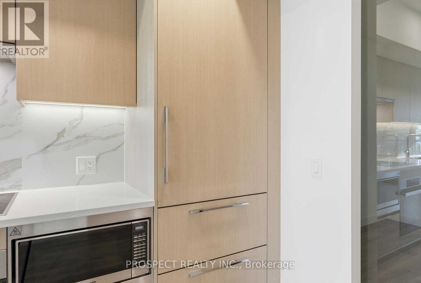 935 - 1 Concord Cityplac Way, Toronto, ON -