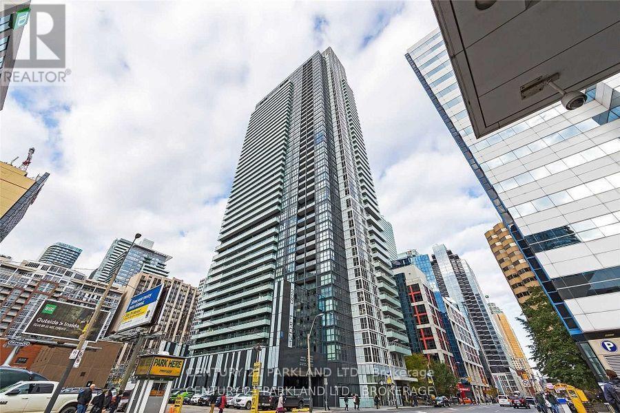 4205 - 300 Front Street W, Toronto, ON - Outdoor With Facade