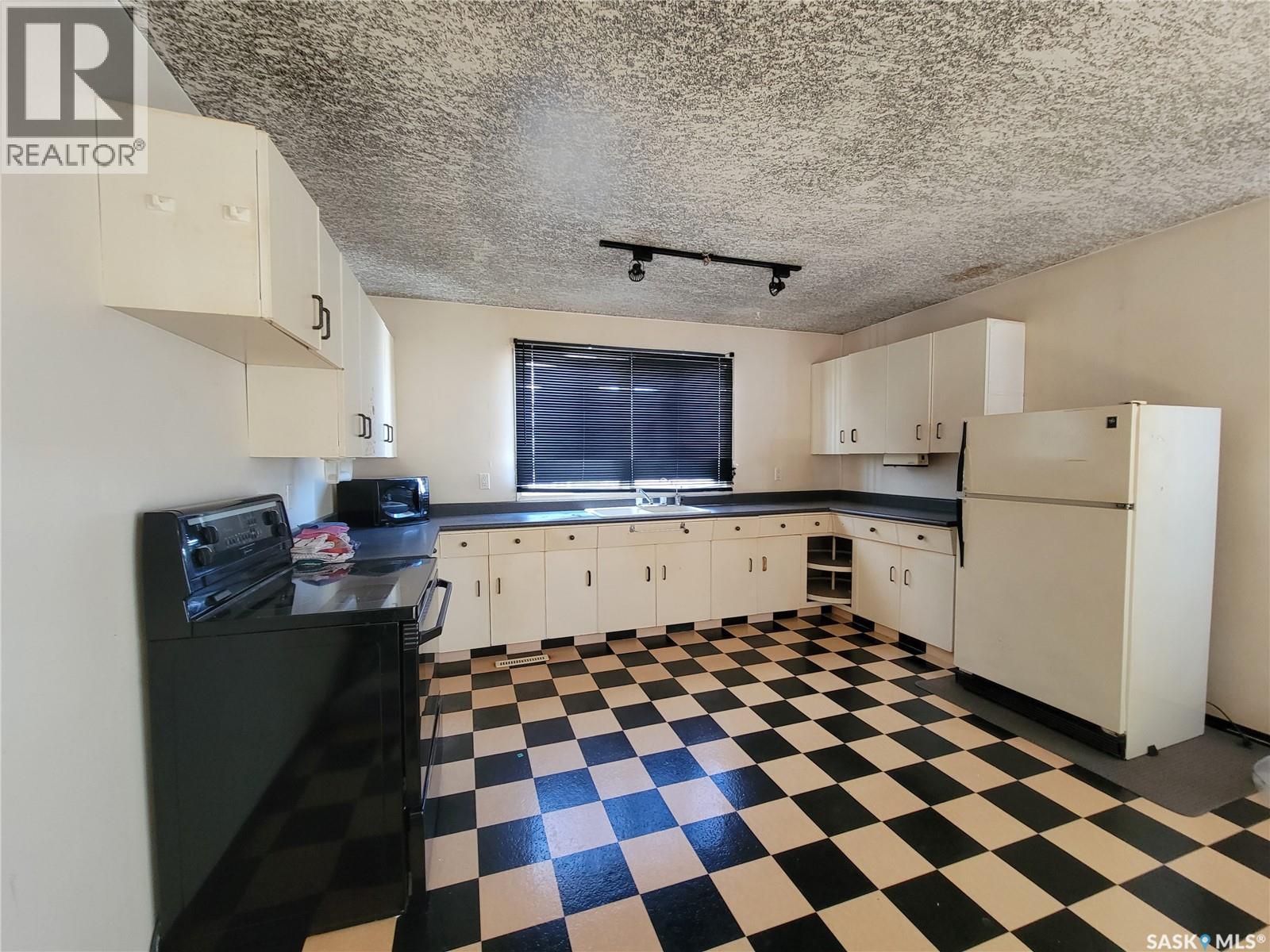 Lot 2 Hill Avenue, Denzil, SK - Indoor Photo Showing Kitchen