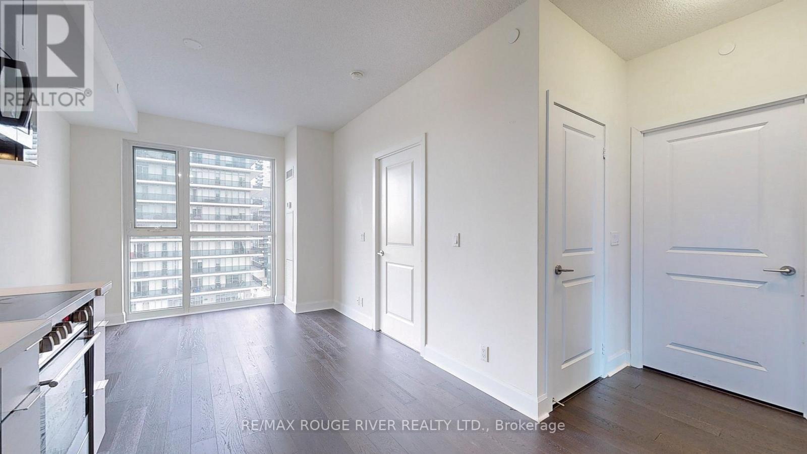 906 - 33 Shore Breeze Drive, Toronto, ON - Indoor Photo Showing Other Room