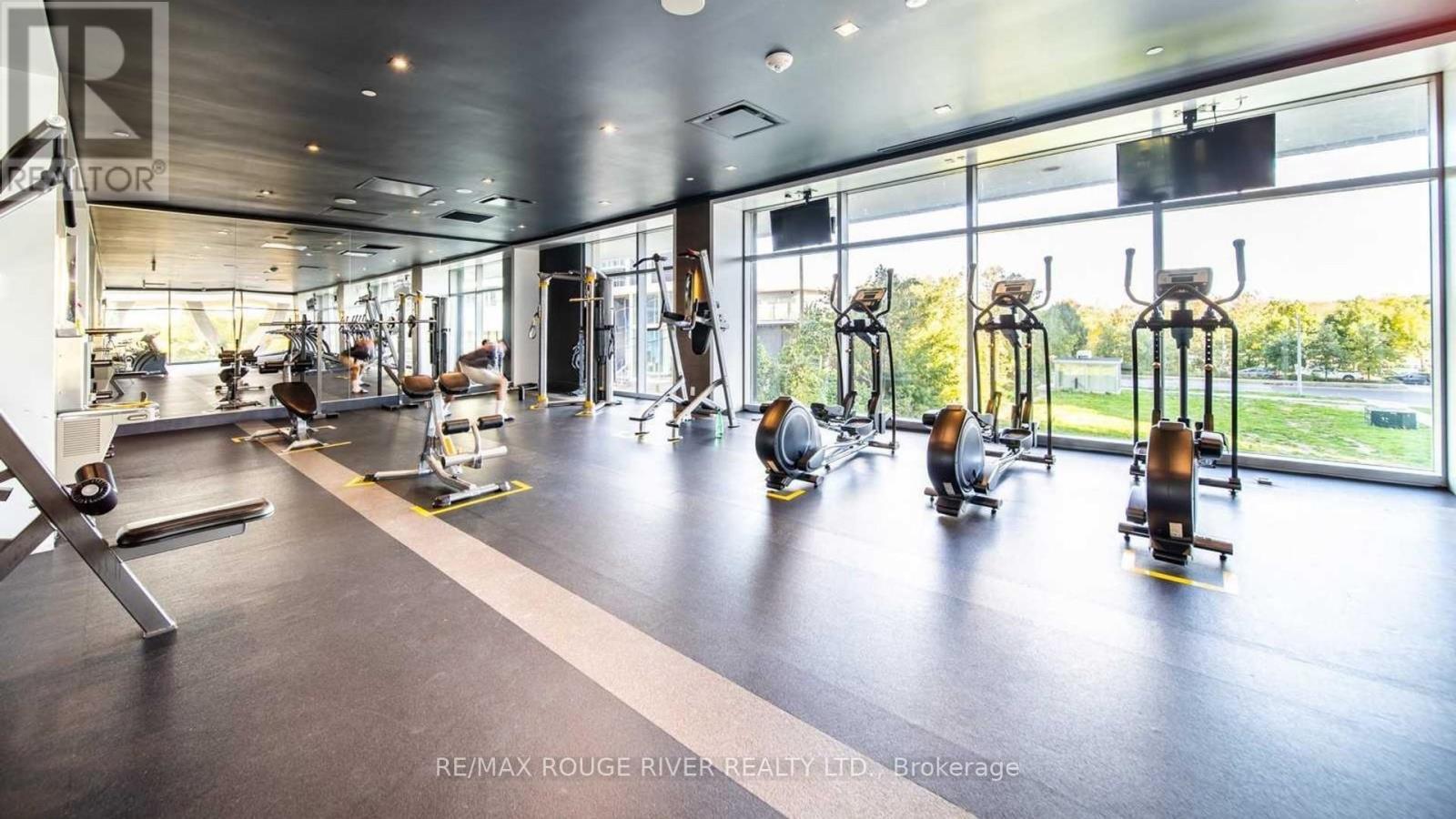 906 - 33 Shore Breeze Drive, Toronto, ON - Indoor Photo Showing Gym Room
