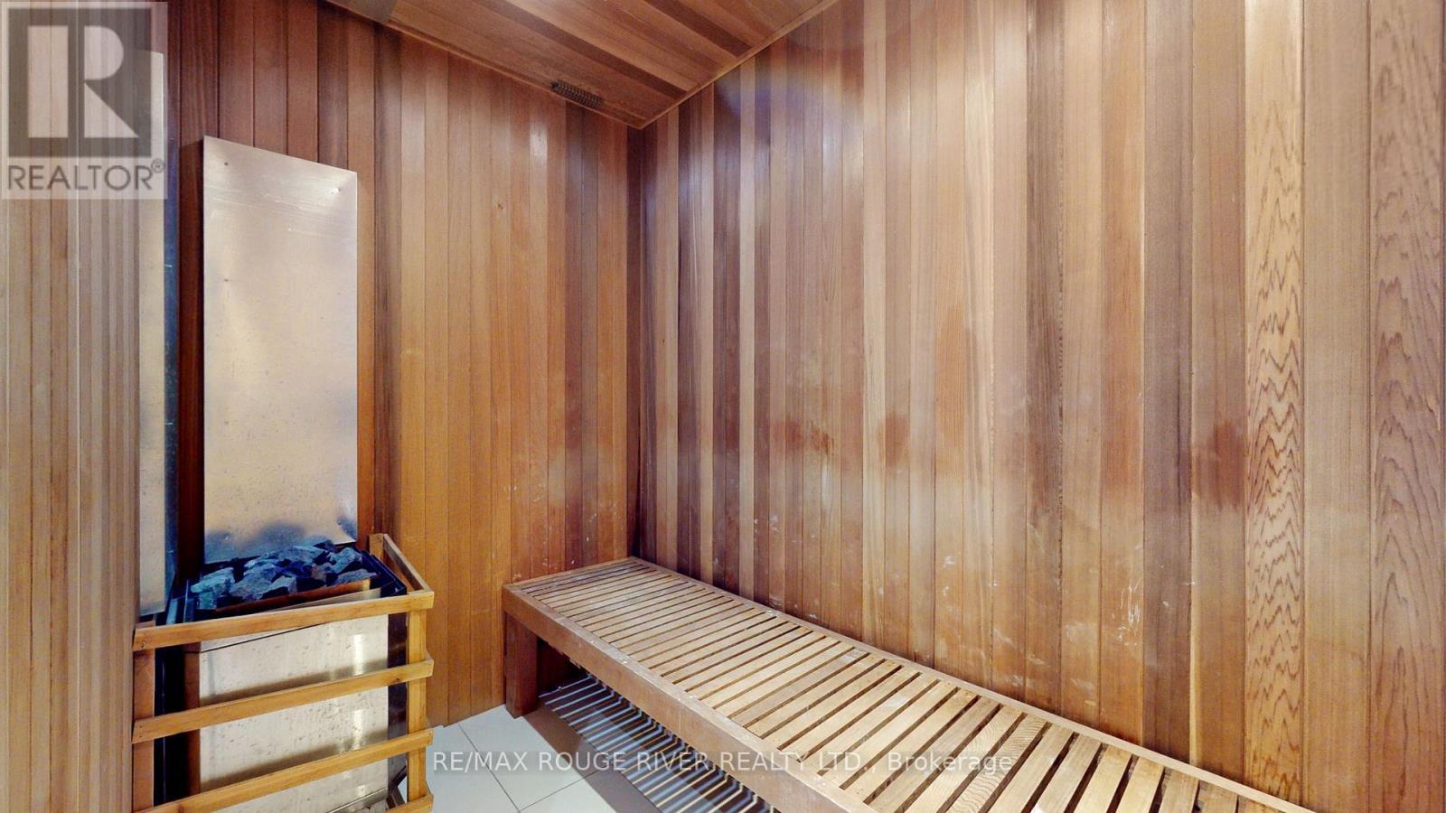 906 - 33 Shore Breeze Drive, Toronto, ON - Indoor