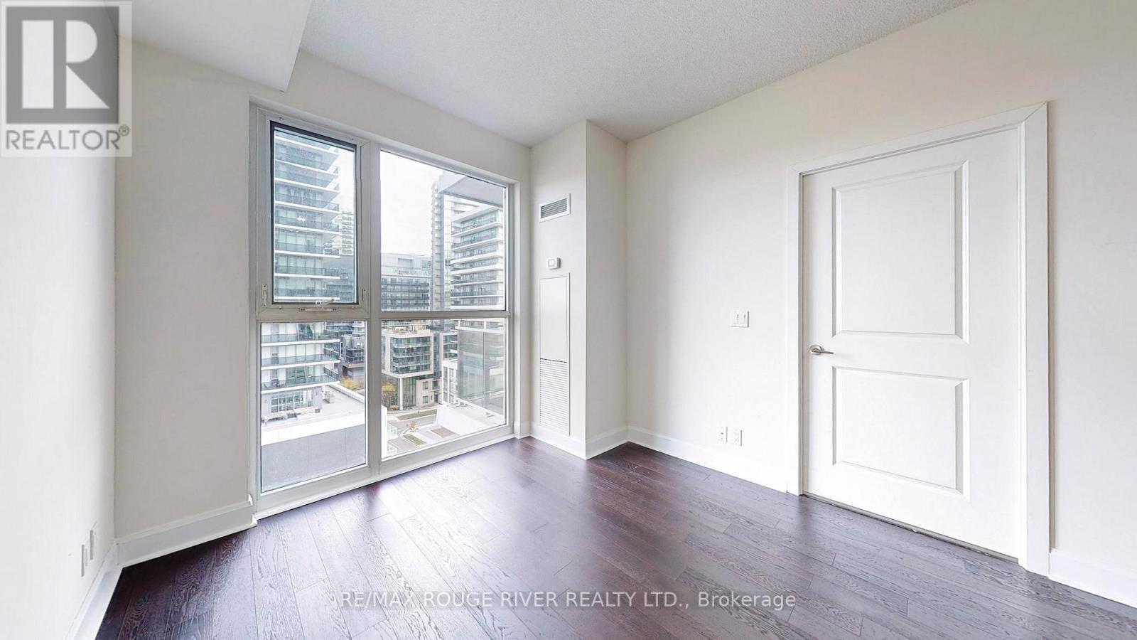 906 - 33 Shore Breeze Drive, Toronto, ON - Indoor Photo Showing Other Room