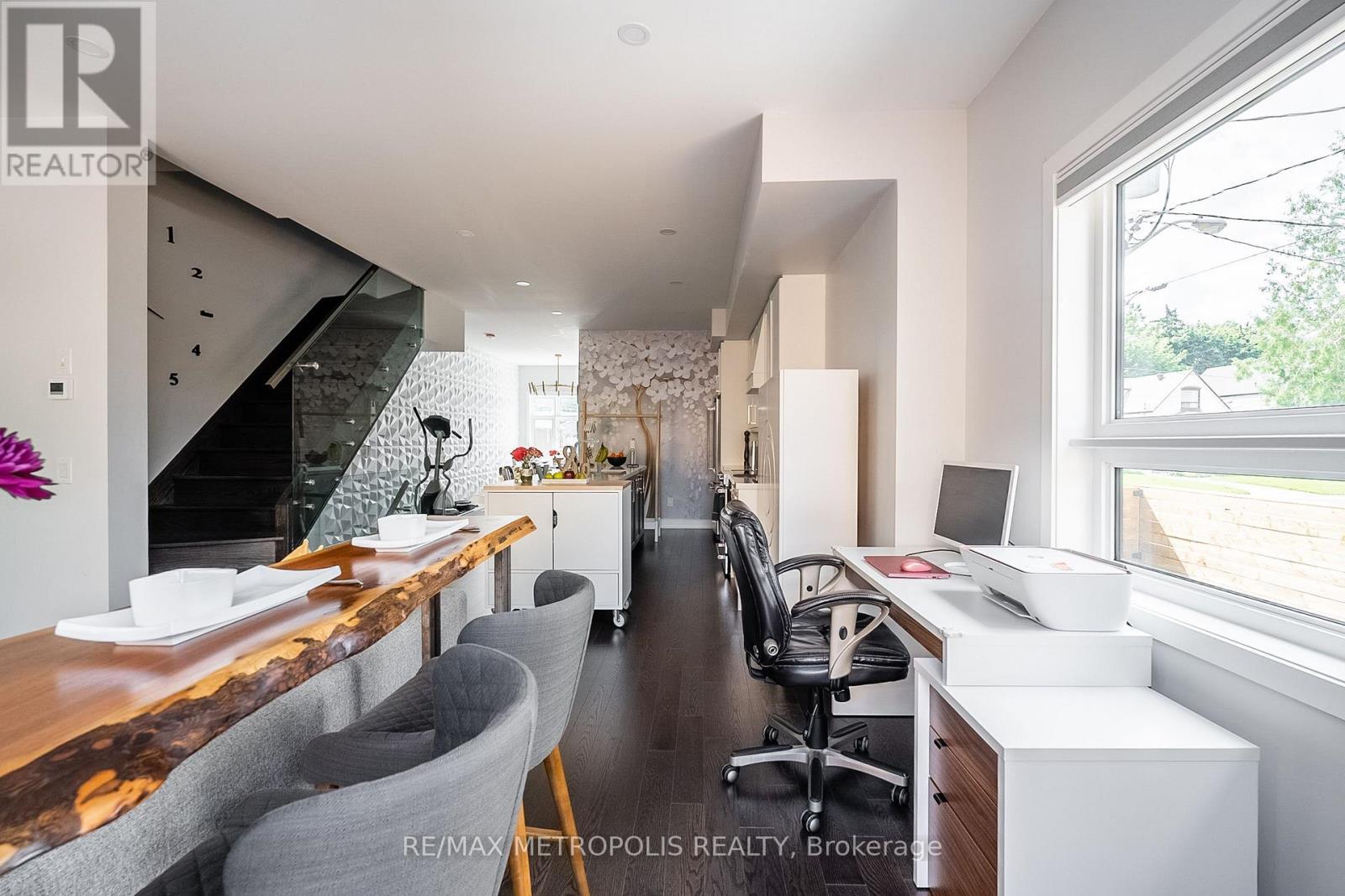 Entire - 27 Thornton Avenue, Toronto, ON - Indoor Photo Showing Office