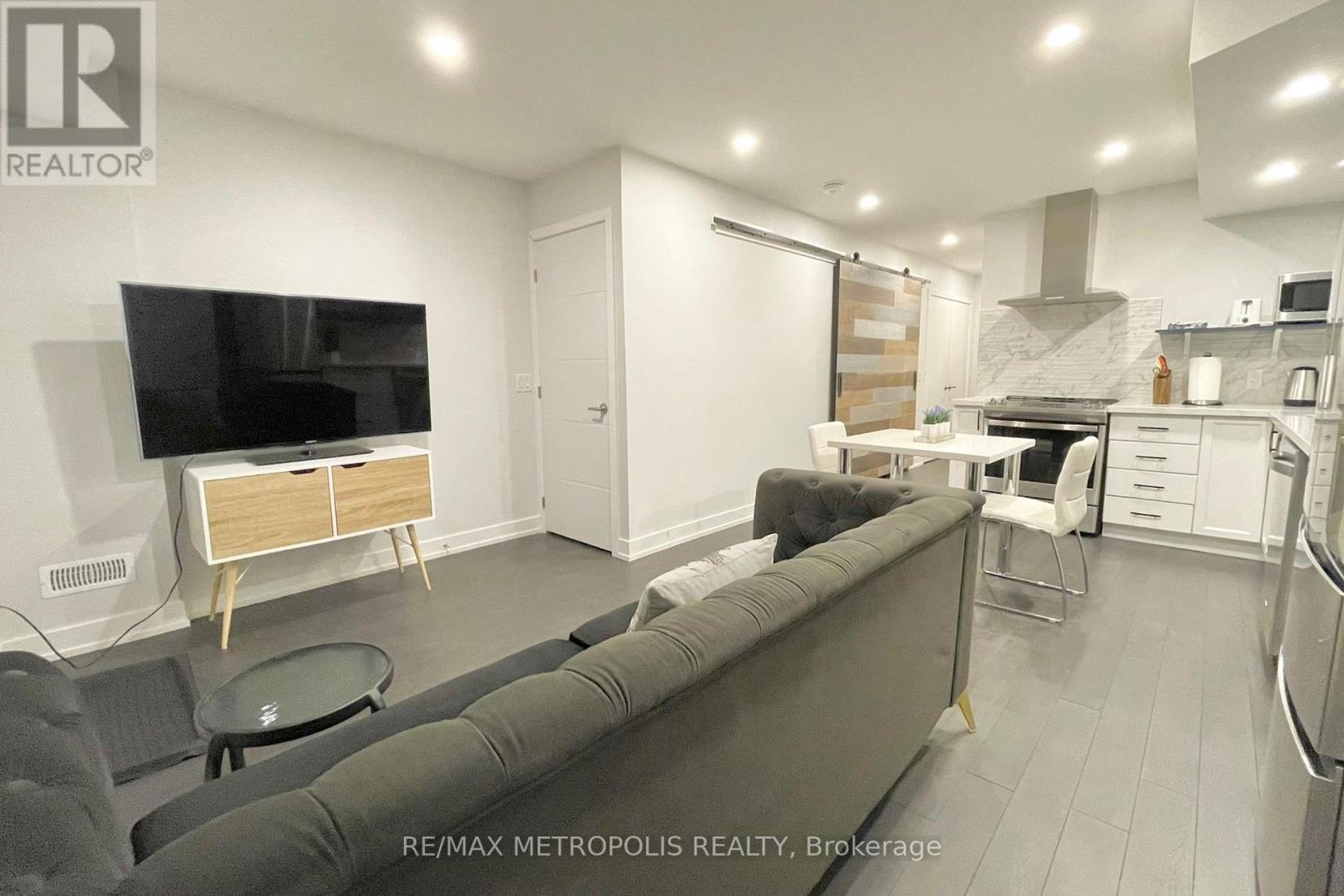 Lower - 27 Thornton Avenue, Toronto, ON - Indoor