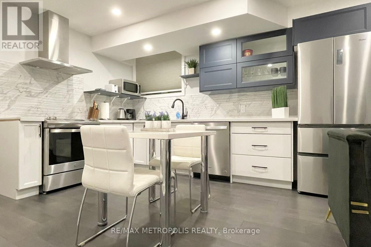 Lower - 27 Thornton Avenue, Toronto, ON - Indoor Photo Showing Kitchen With Stainless Steel Kitchen With Upgraded Kitchen