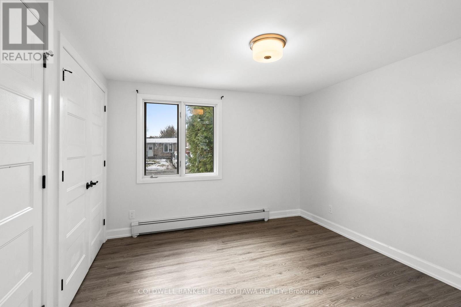 351 Amiens Street, Ottawa, ON - Indoor Photo Showing Other Room