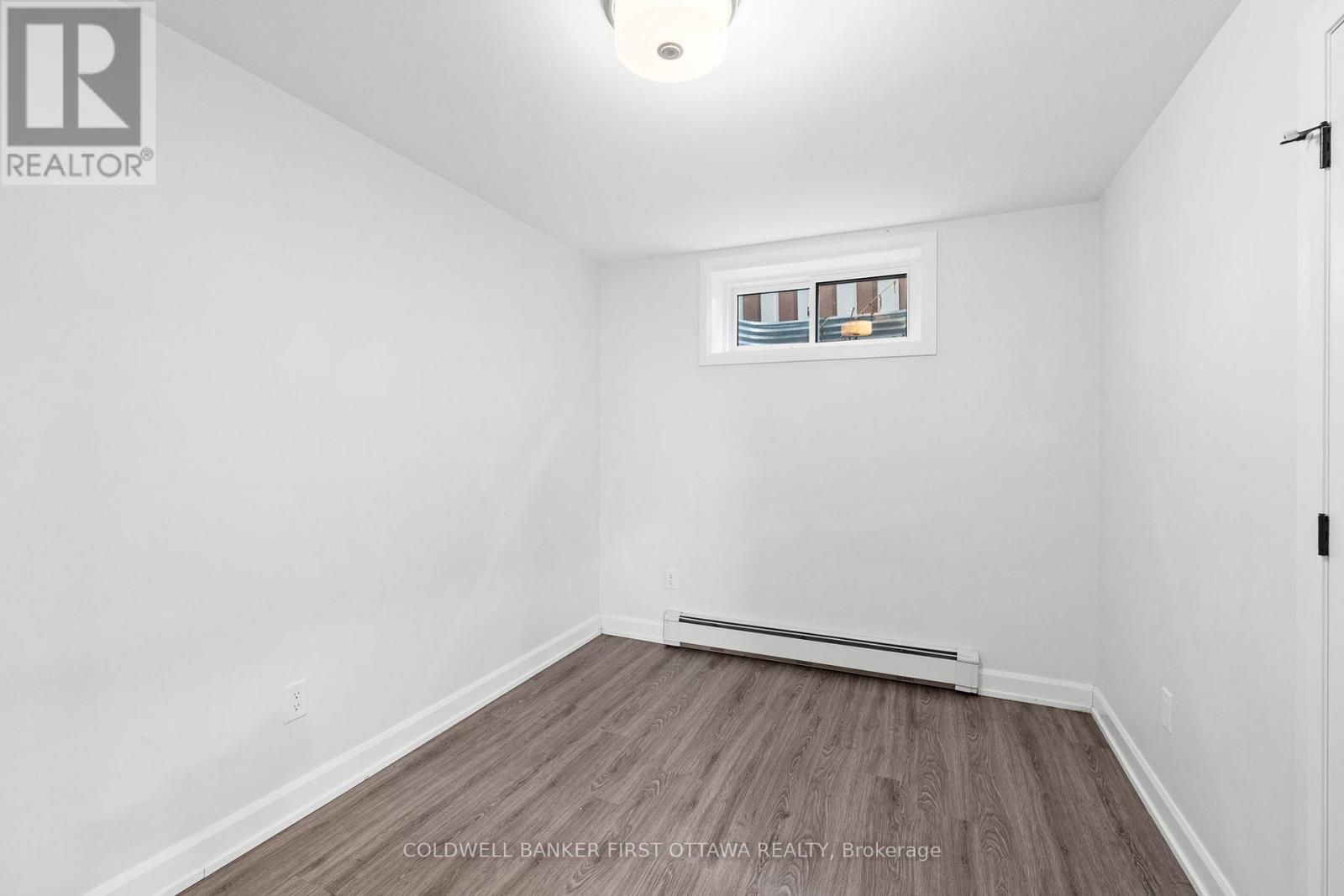 351 Amiens Street, Ottawa, ON - Indoor Photo Showing Other Room