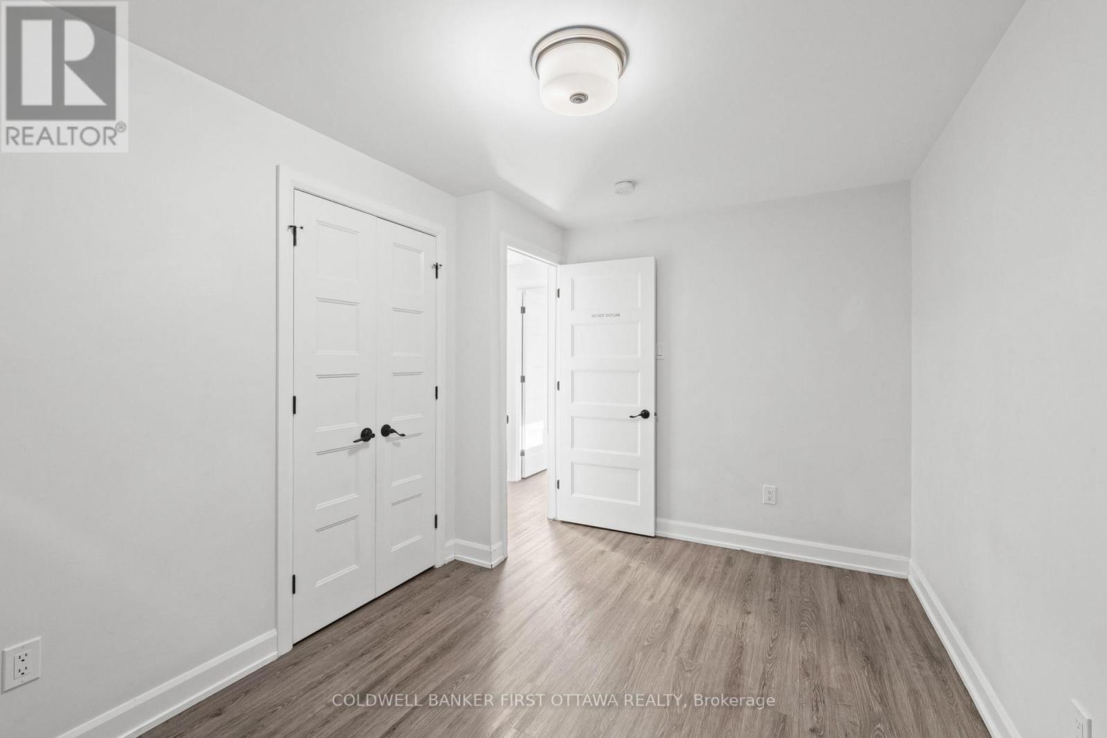 351 Amiens Street, Ottawa, ON - Indoor Photo Showing Other Room