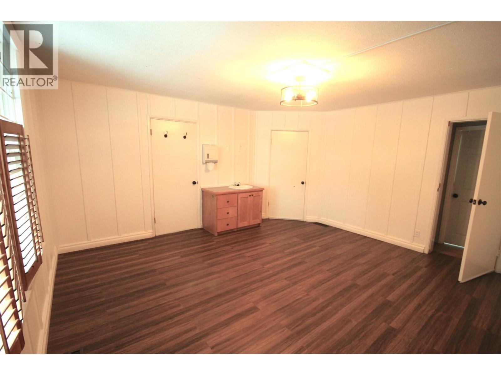 3411 32 Avenue, Vernon, BC - Indoor Photo Showing Other Room