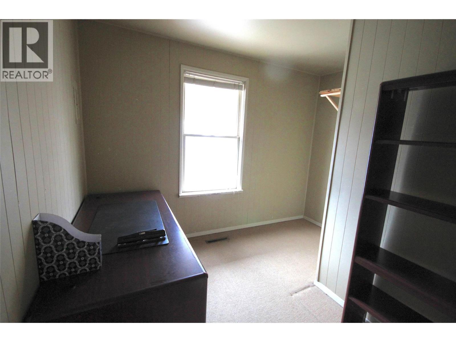 3411 32 Avenue, Vernon, BC - Indoor Photo Showing Other Room