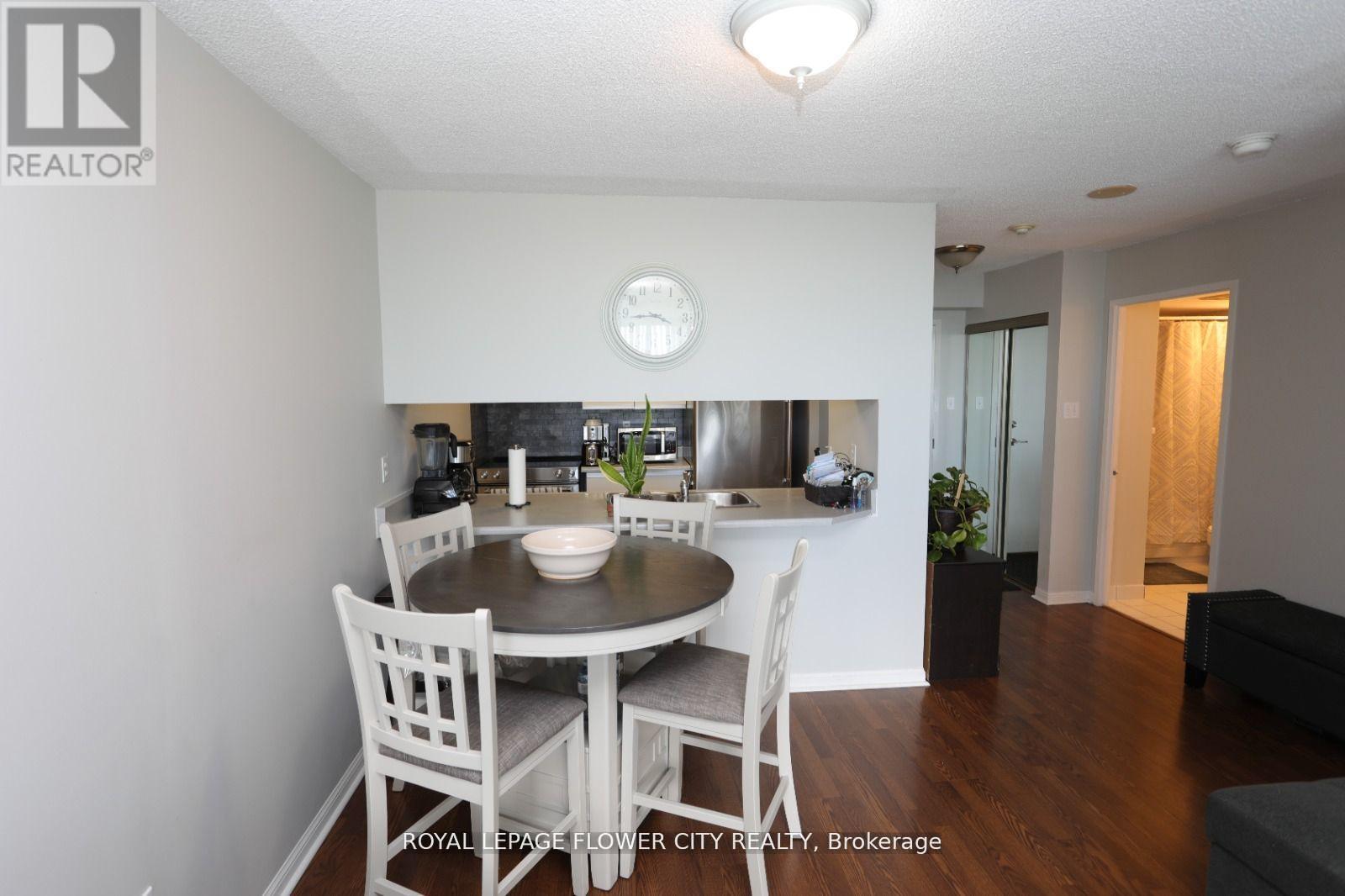 603 - 10 Laurelcrest Street, Brampton, ON - Indoor Photo Showing Dining Room