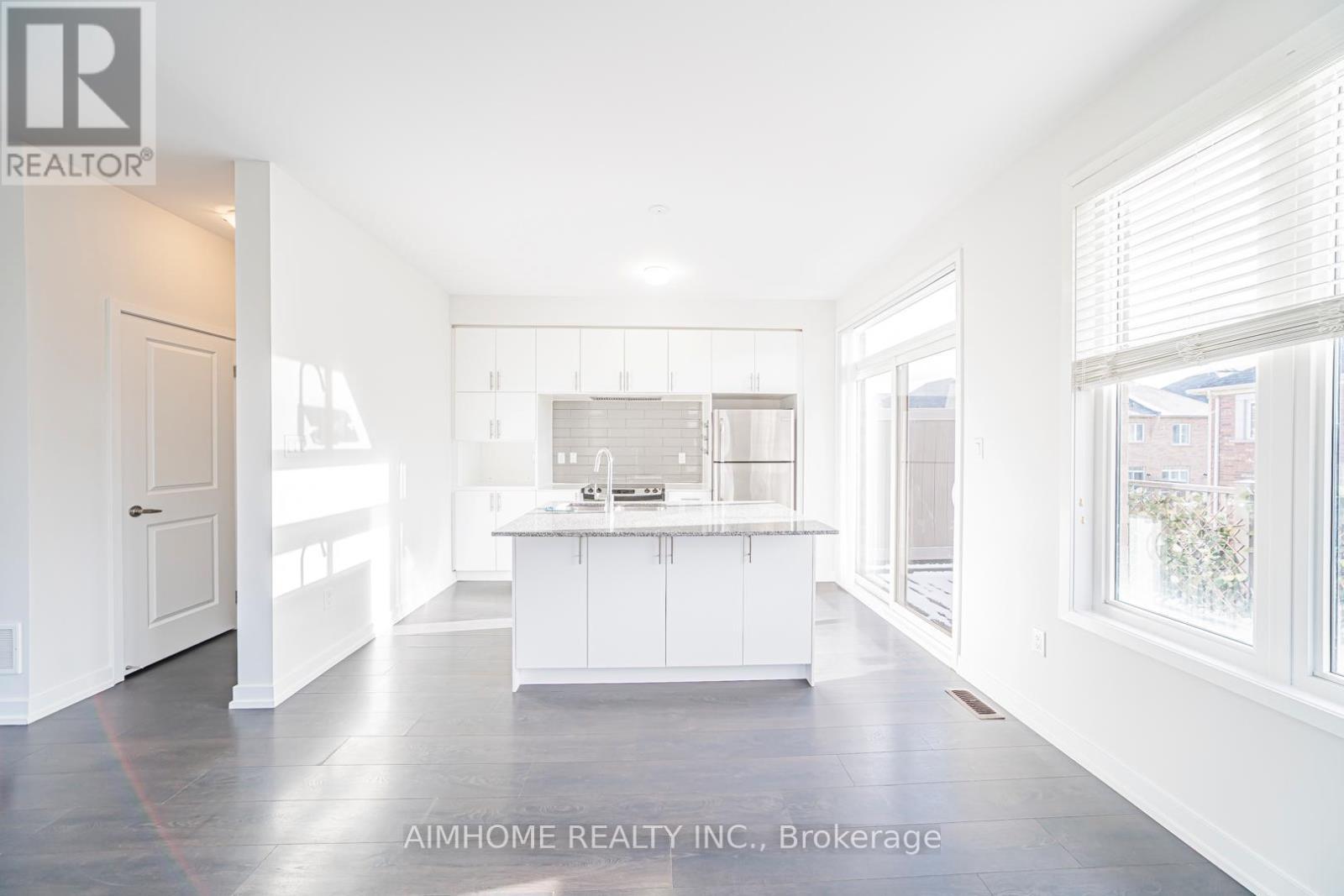 220 Beaveridge Avenue, Oakville, ON - Indoor Photo Showing Other Room