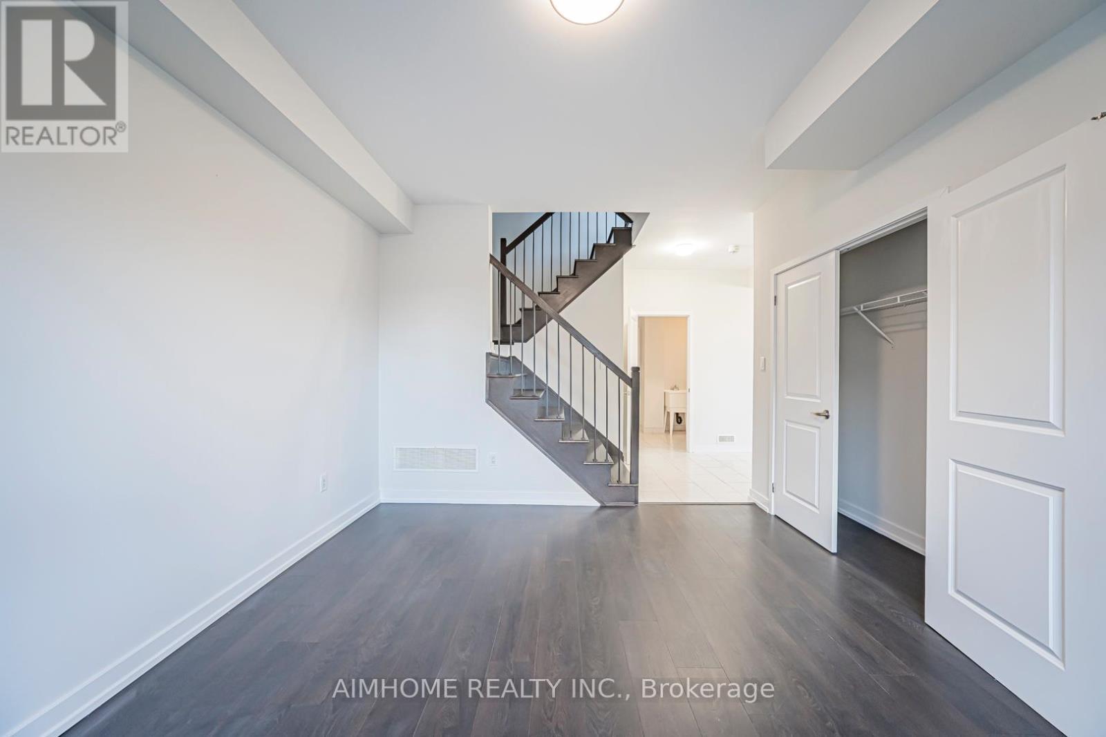 220 Beaveridge Avenue, Oakville, ON - Indoor Photo Showing Other Room