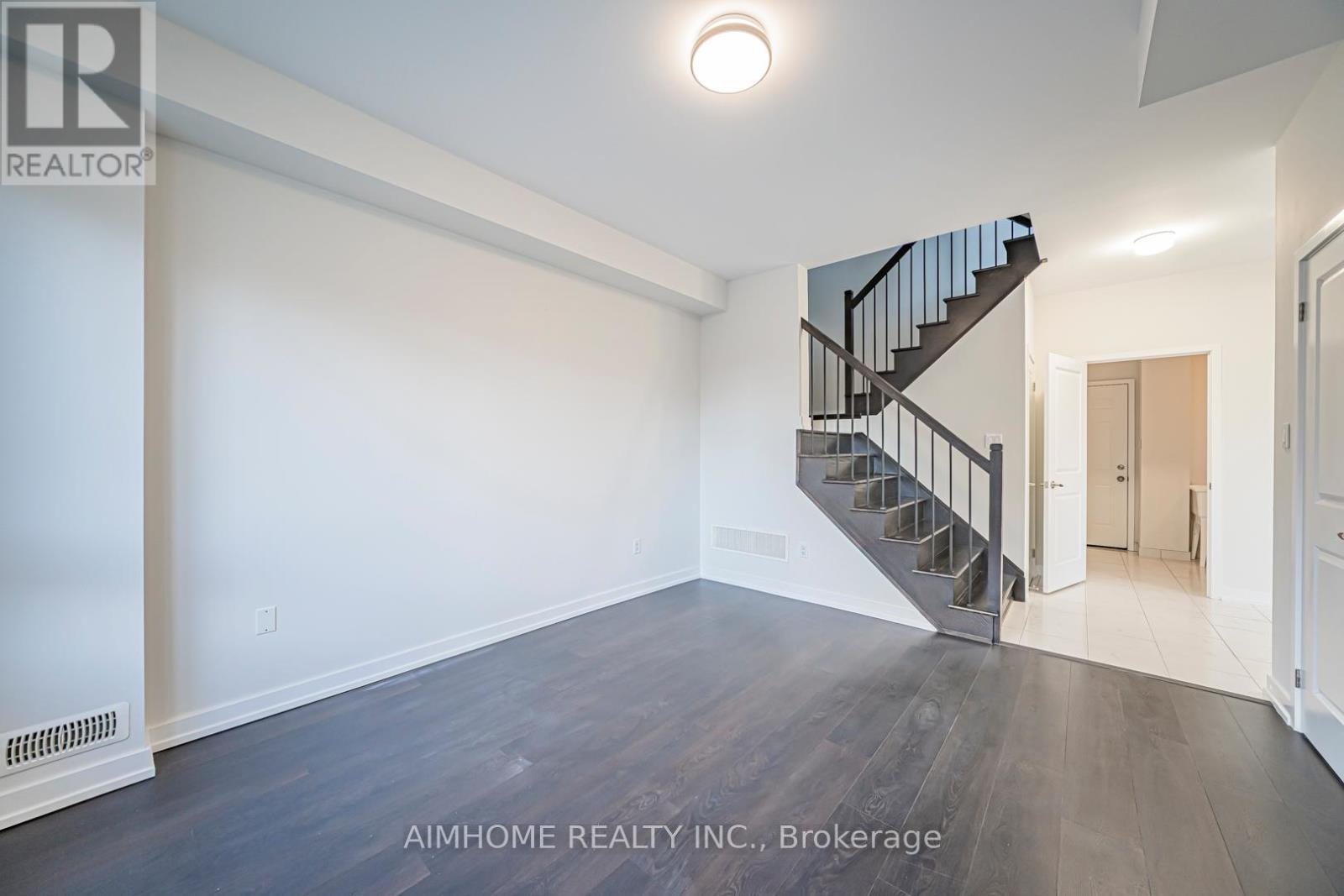 220 Beaveridge Avenue, Oakville, ON - Indoor Photo Showing Other Room