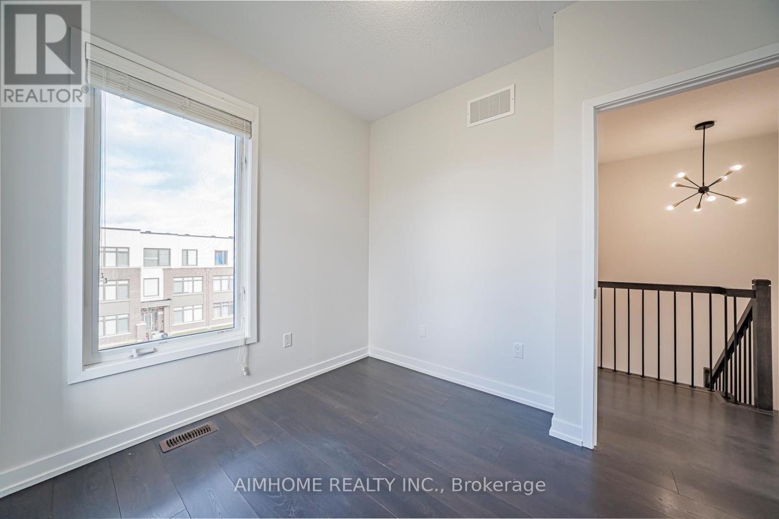 220 Beaveridge Avenue, Oakville, ON - Indoor Photo Showing Other Room