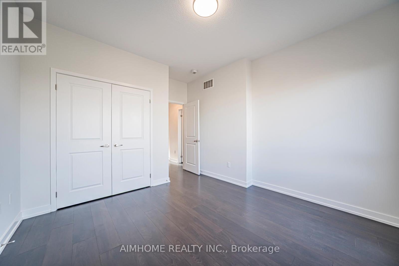 220 Beaveridge Avenue, Oakville, ON - Indoor Photo Showing Other Room