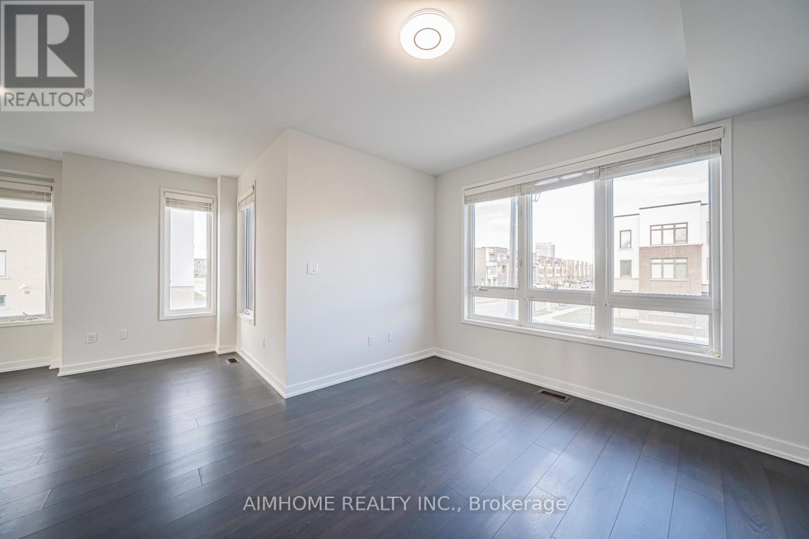 220 Beaveridge Avenue, Oakville, ON - Indoor Photo Showing Other Room