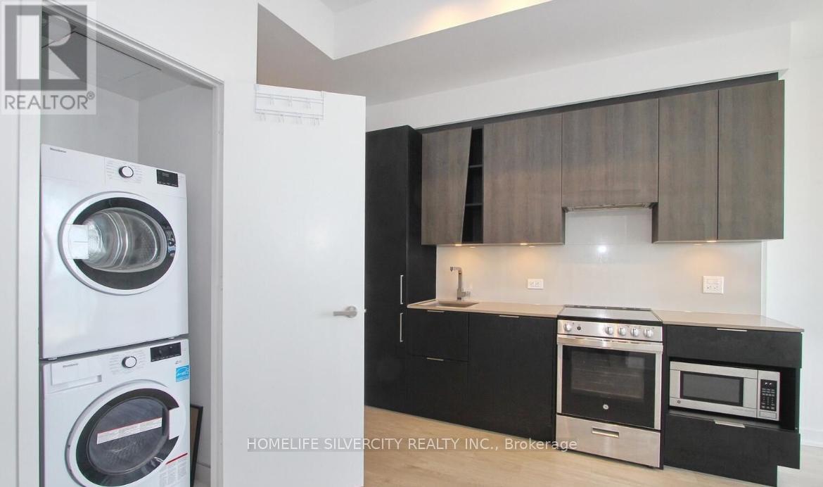 2908 - 3900 Confederation Parkway, Mississauga, ON - Indoor Photo Showing Laundry Room