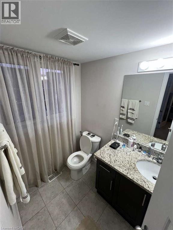 290 Barton Street Unit# 3, Hamilton, ON - Indoor Photo Showing Bathroom