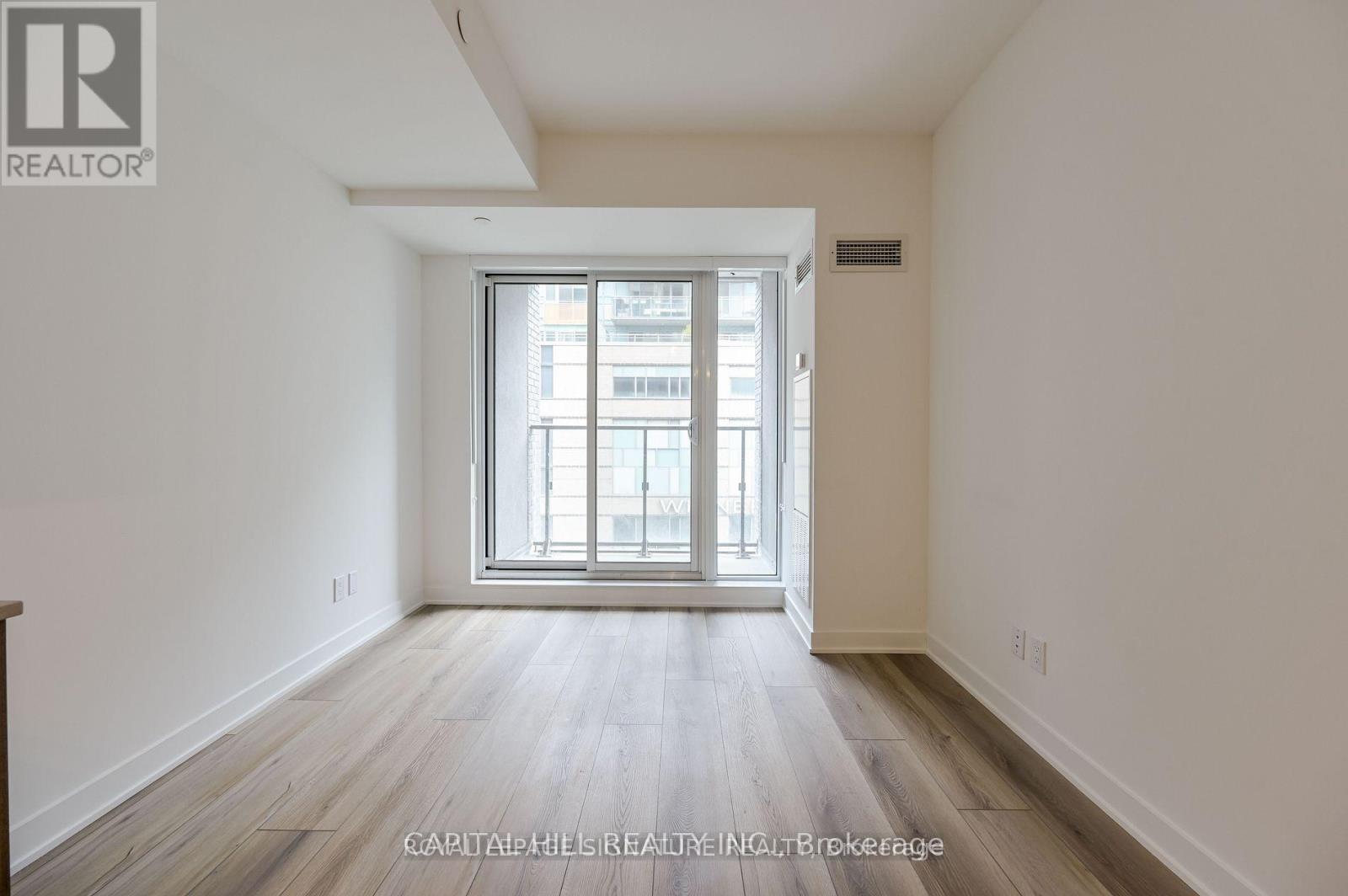 Lph20 - 543 Richmond Street W, Toronto, ON - Indoor Photo Showing Other Room