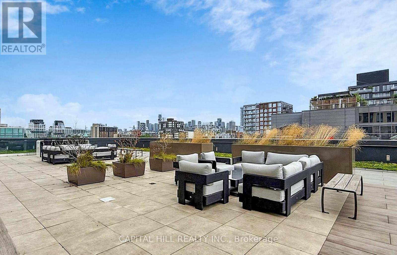 Lph20 - 543 Richmond Street W, Toronto, ON - Outdoor