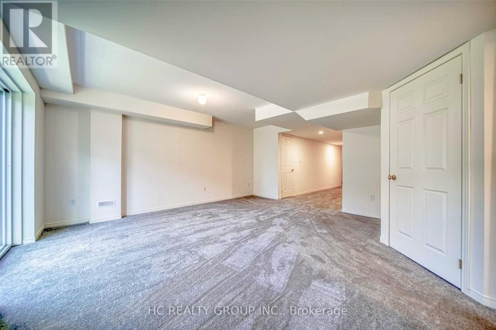 34 Ness Drive, Richmond Hill, ON - Indoor Photo Showing Other Room