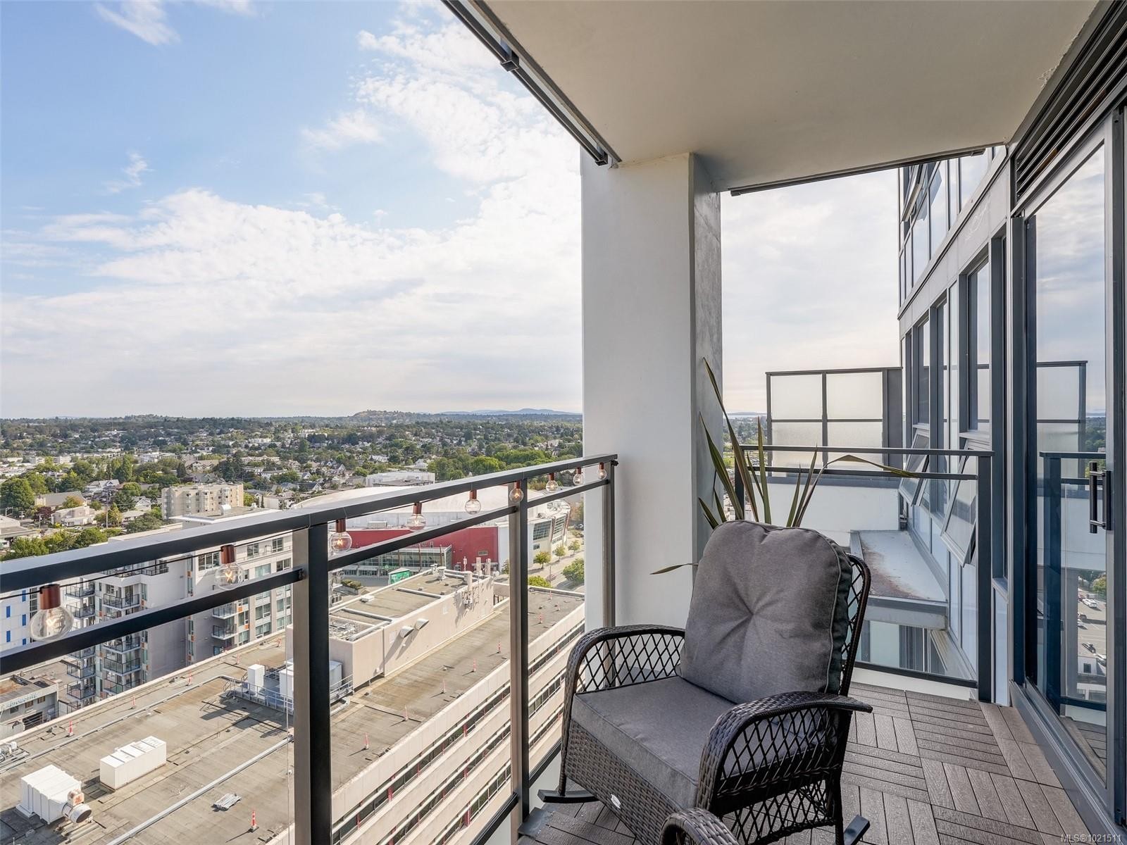 2103-777 Herald St, Victoria, BC - Outdoor With View With Exterior