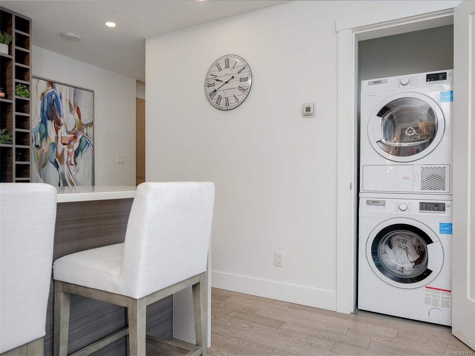 2103-777 Herald St, Victoria, BC - Indoor Photo Showing Laundry Room