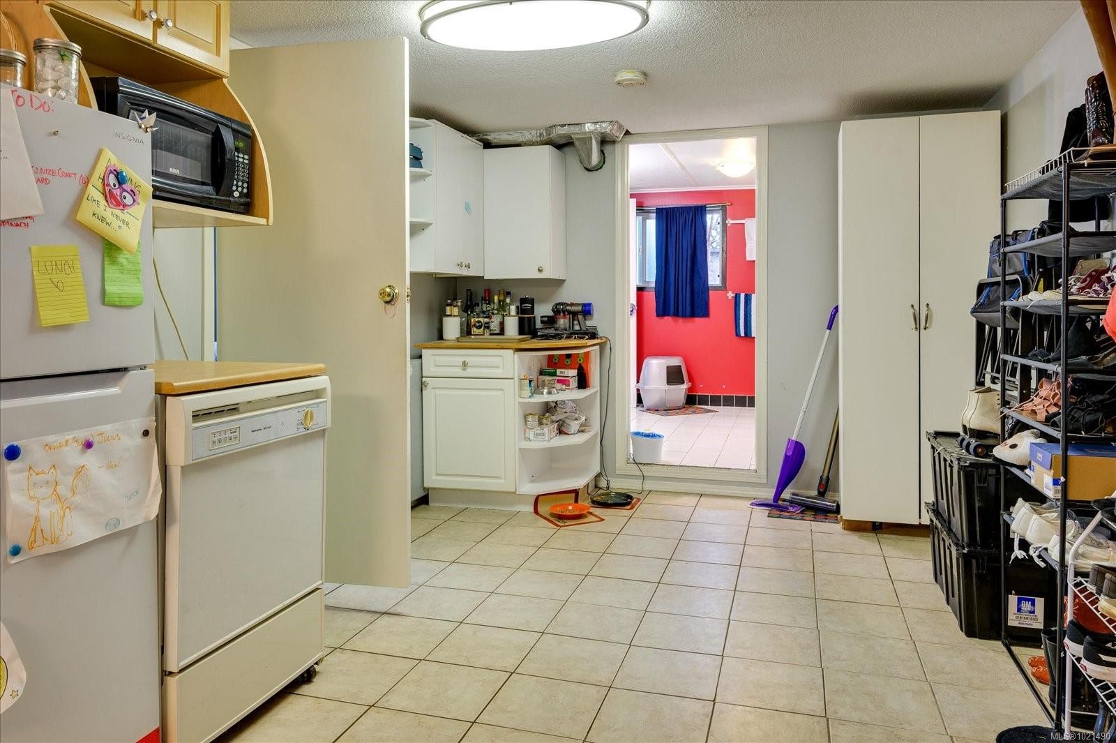 1013 Strathmore St, Nanaimo, BC