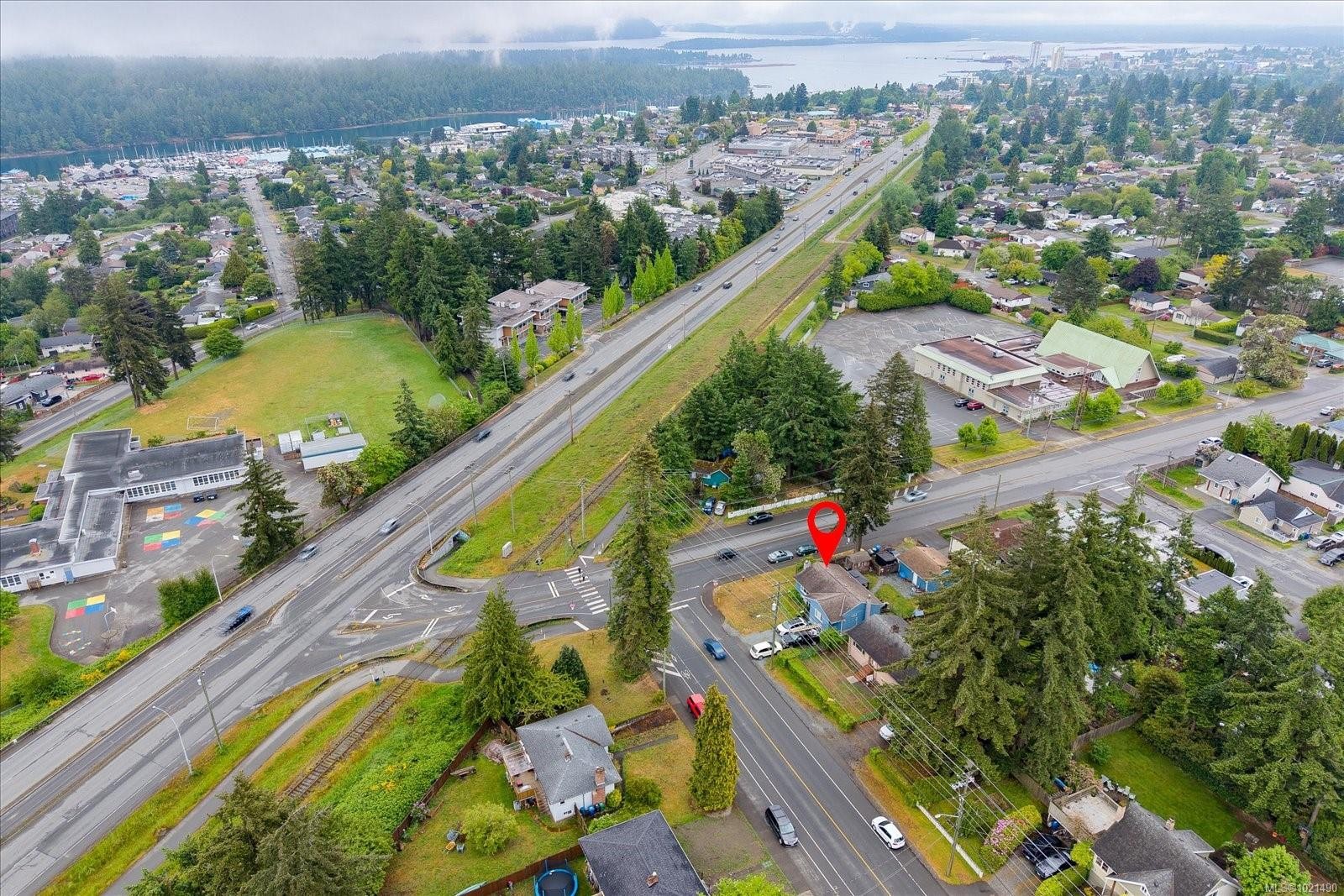 1013 Strathmore St, Nanaimo, BC