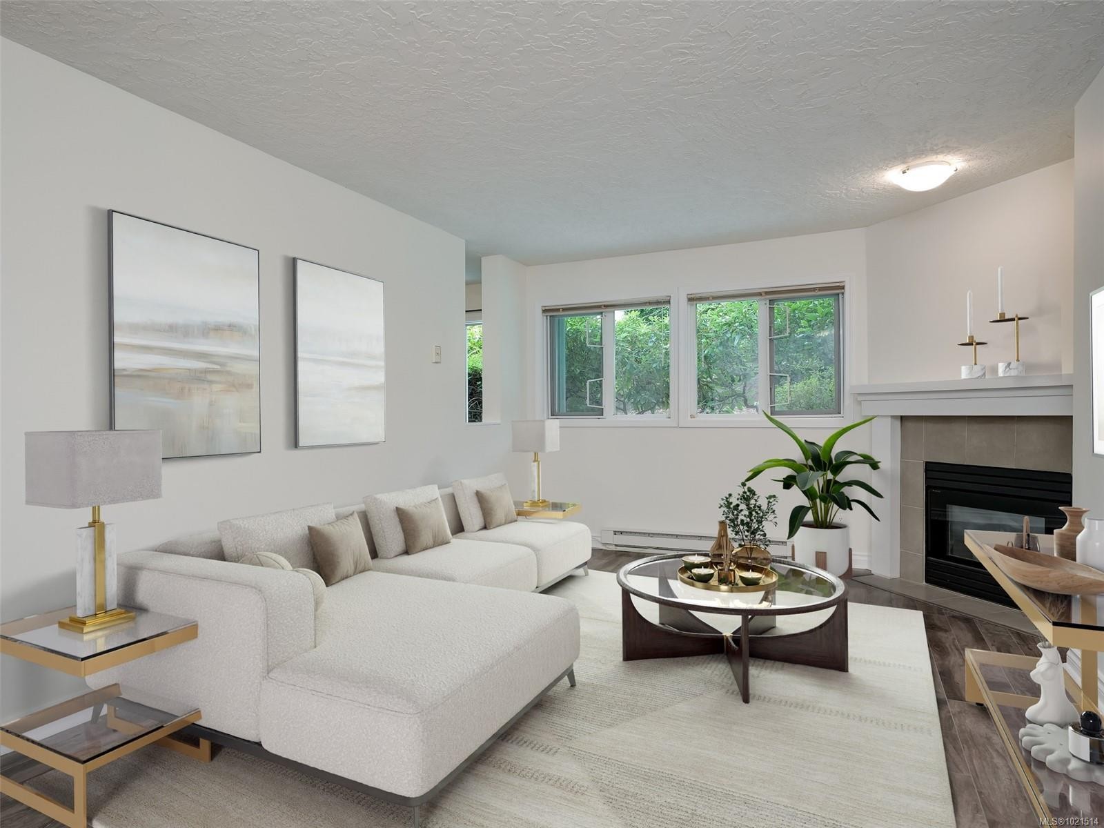 104-494 Marsett Pl, Saanich, BC - Indoor Photo Showing Living Room With Fireplace