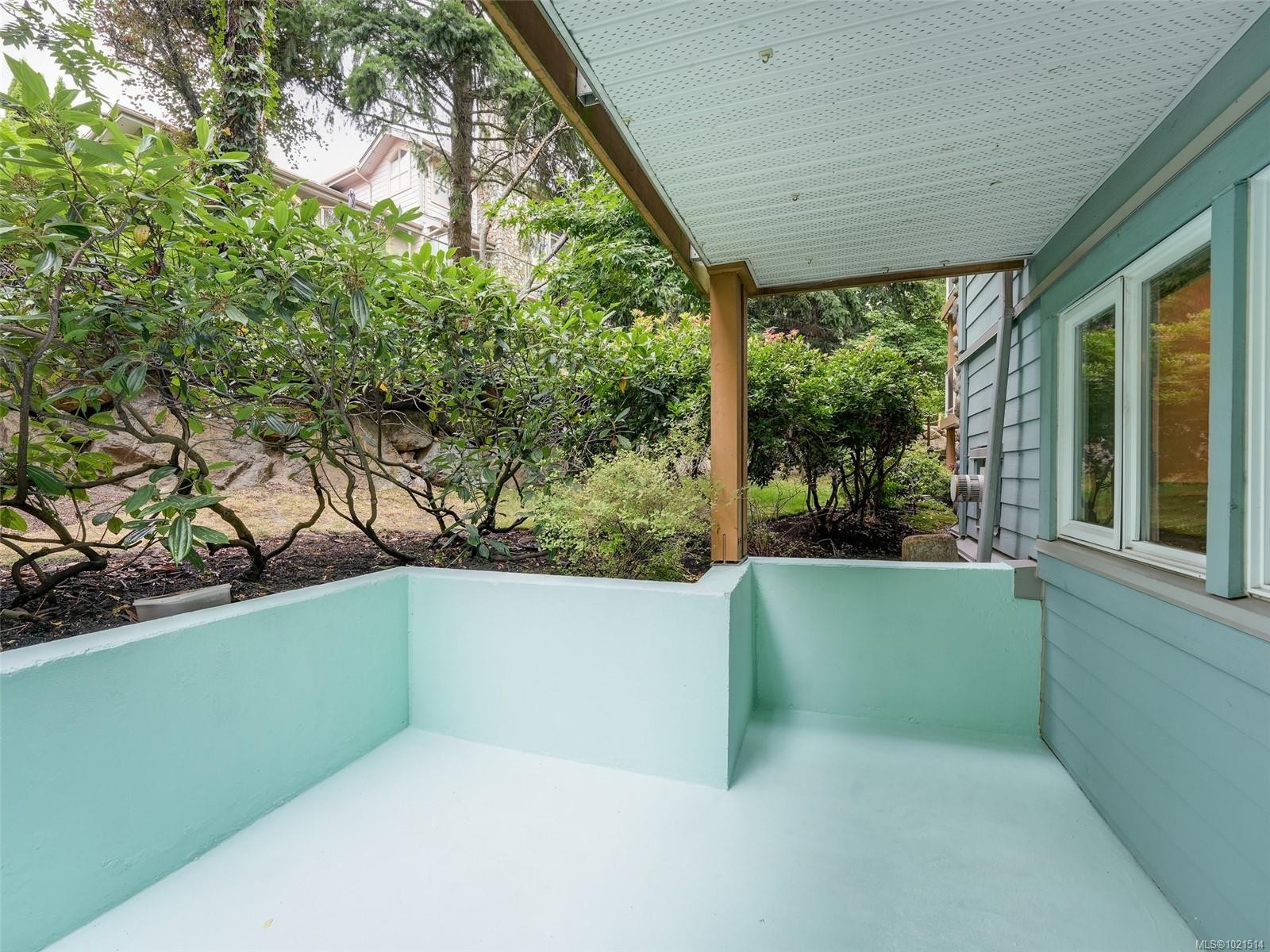 104-494 Marsett Pl, Saanich, BC - Outdoor With Deck Patio Veranda With Exterior