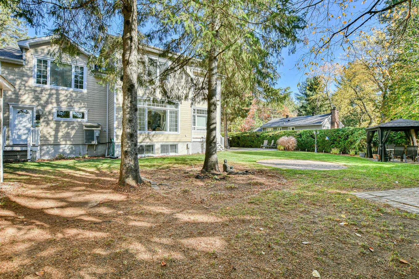 Cour - 75 Av. Ste-Marguerite, Saint-Sauveur, QC - Outdoor