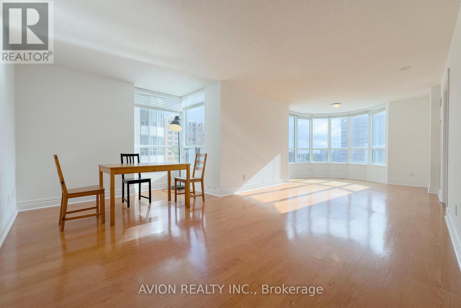512 - 5 Northtown Way, Toronto, ON - Indoor Photo Showing Dining Room