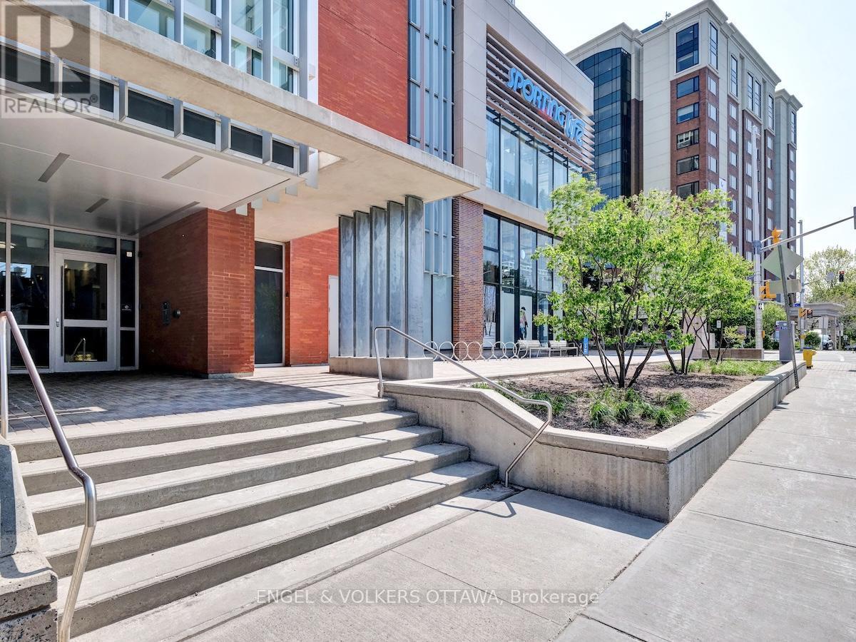 509 - 118 Holmwood Avenue, Ottawa, ON - Outdoor With Facade